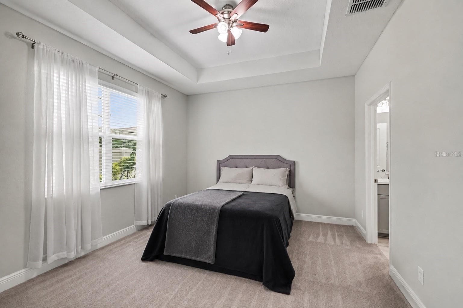 Single Family Residence at 10314 BERRYESSA AVE, RIVERVIEW, photo 9 of 17