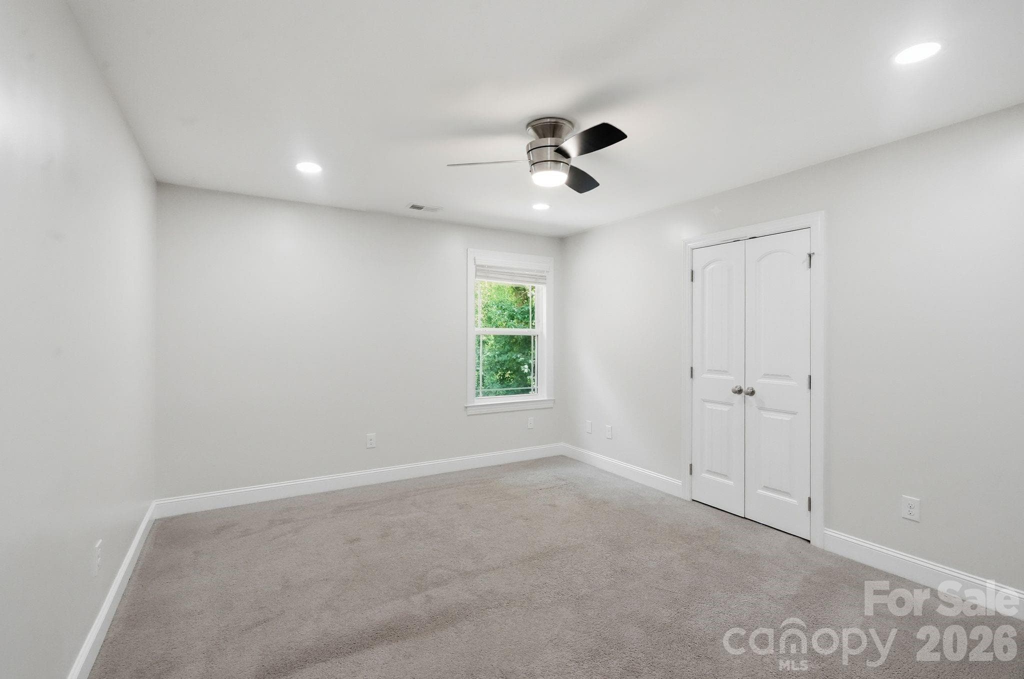 Secondary bedroom - 3675 W Bay Drive, Sherrills Ford