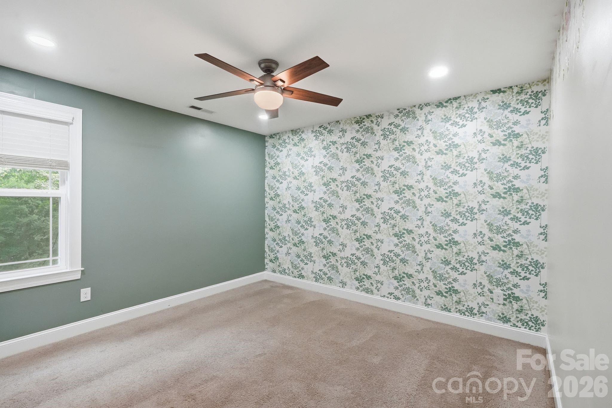 Secondary bedroom - 3675 W Bay Drive, Sherrills Ford