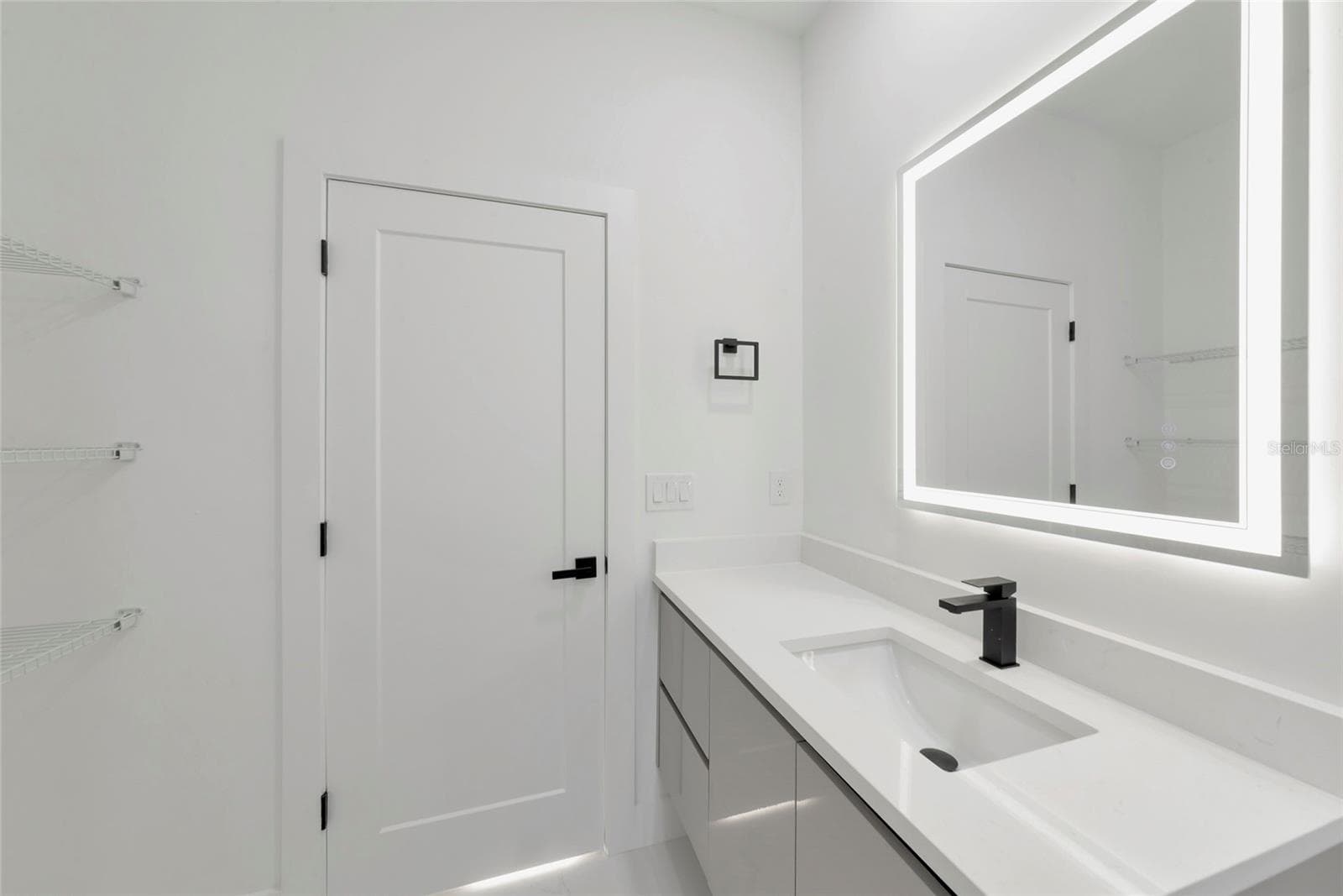 In-Law Suite Bathroom - 1274 RONALD ST, NORTH PORT
