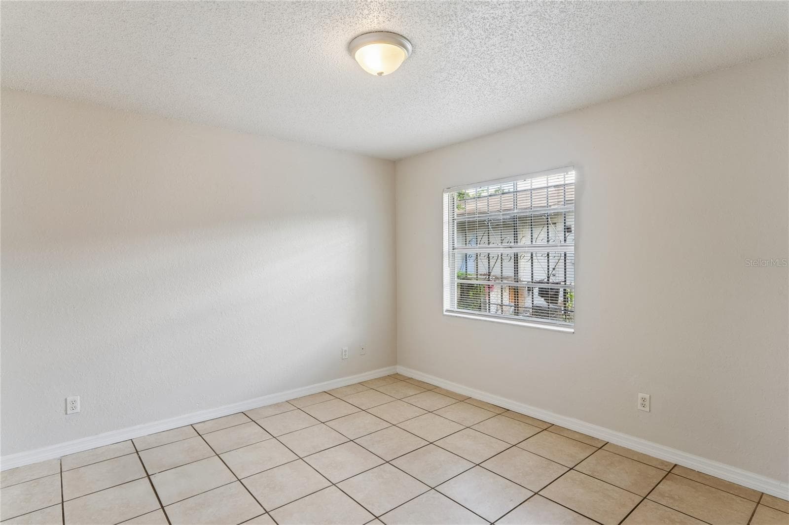 Single Family Residence at 9608 N 10TH ST, TAMPA, photo 10 of 23
