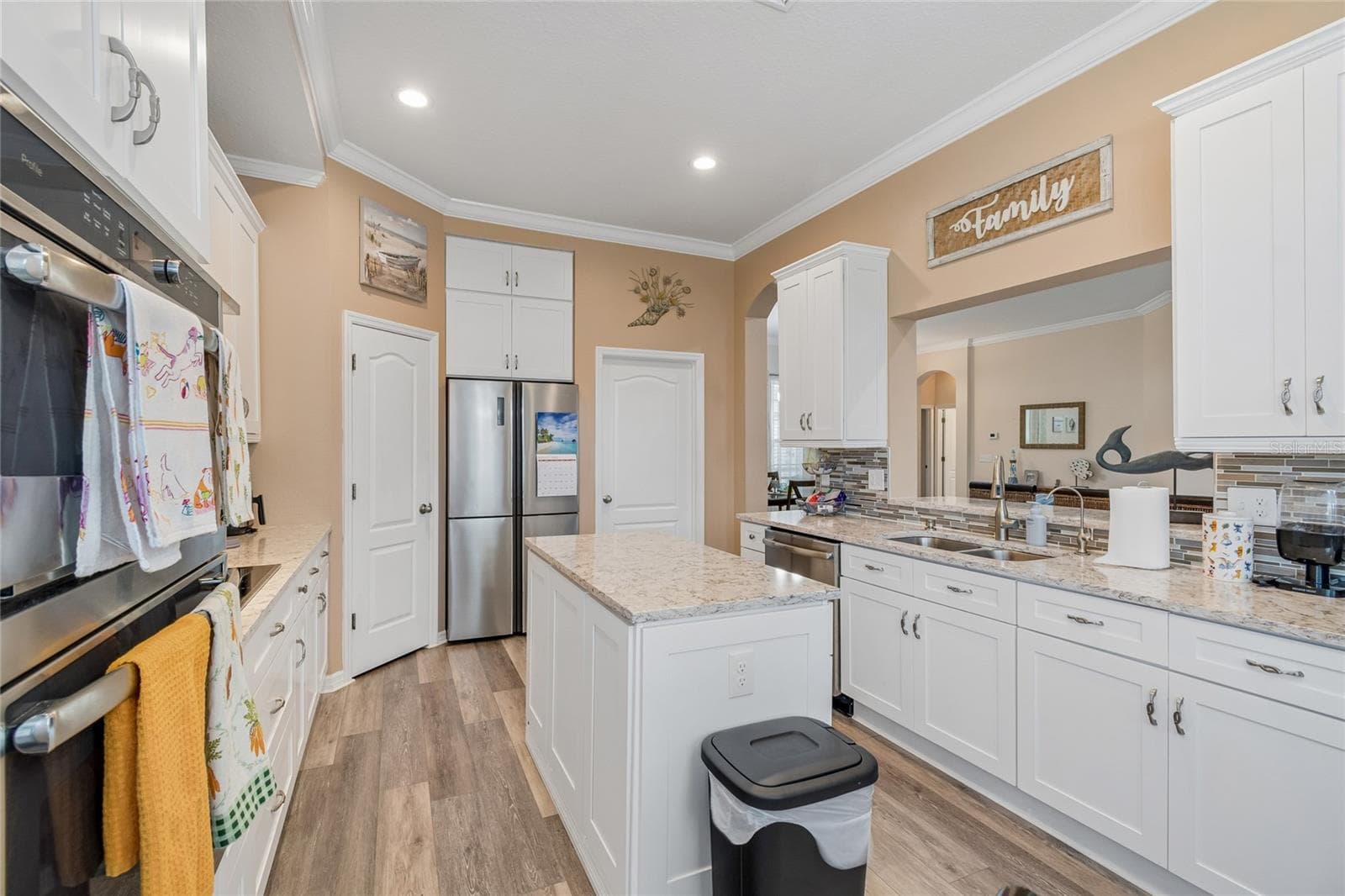 Single Family Residence at 1119 VILLEROY DR, SUN CITY CENTER, photo 22 of 63
