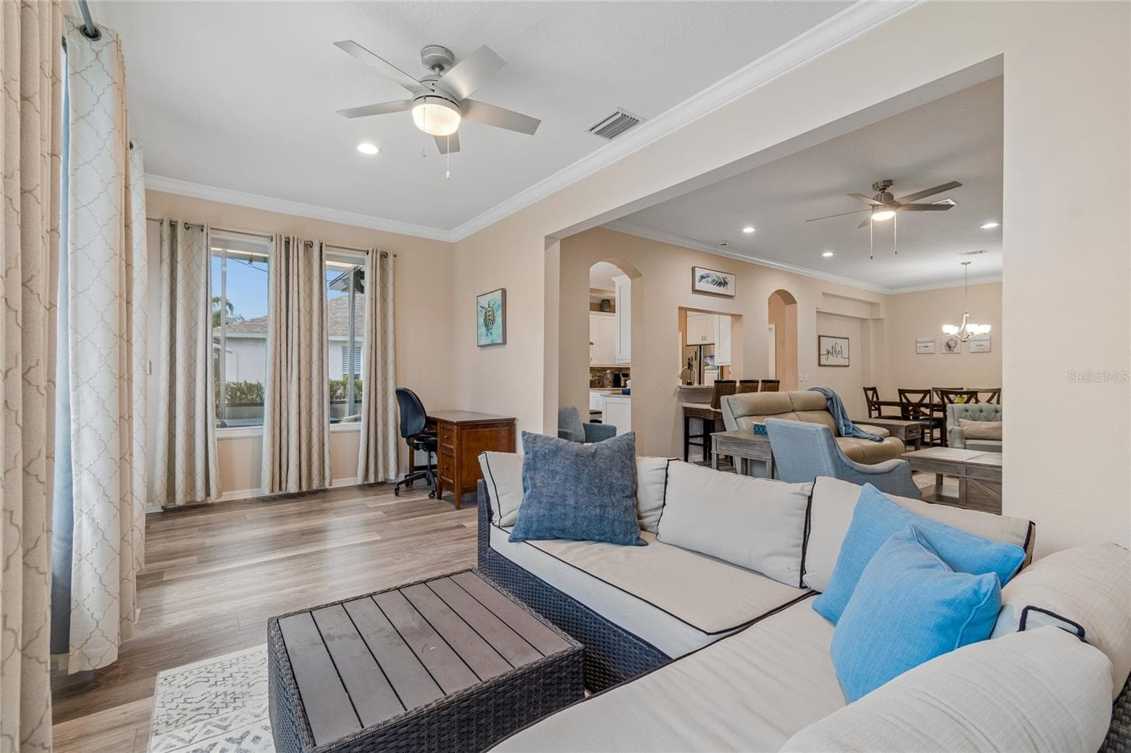 Single Family Residence at 1119 VILLEROY DR, SUN CITY CENTER, photo 28 of 63