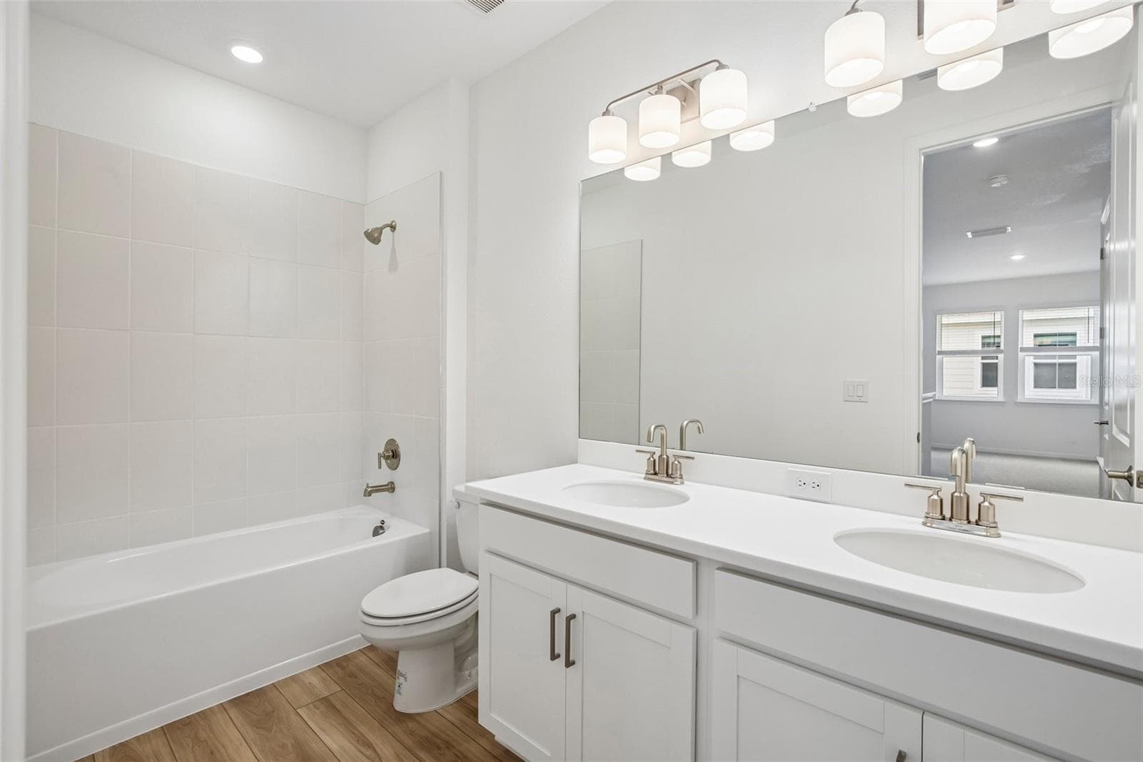 7012 Foxboro Way ~ Ready Now - 7012 FOXBORO WAY, NOKOMIS