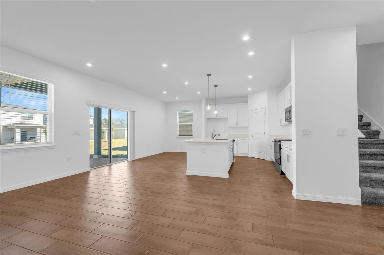 Single Family Residence at 757 CASTLEFORD AVE NE, PALM BAY, photo 8 of 33