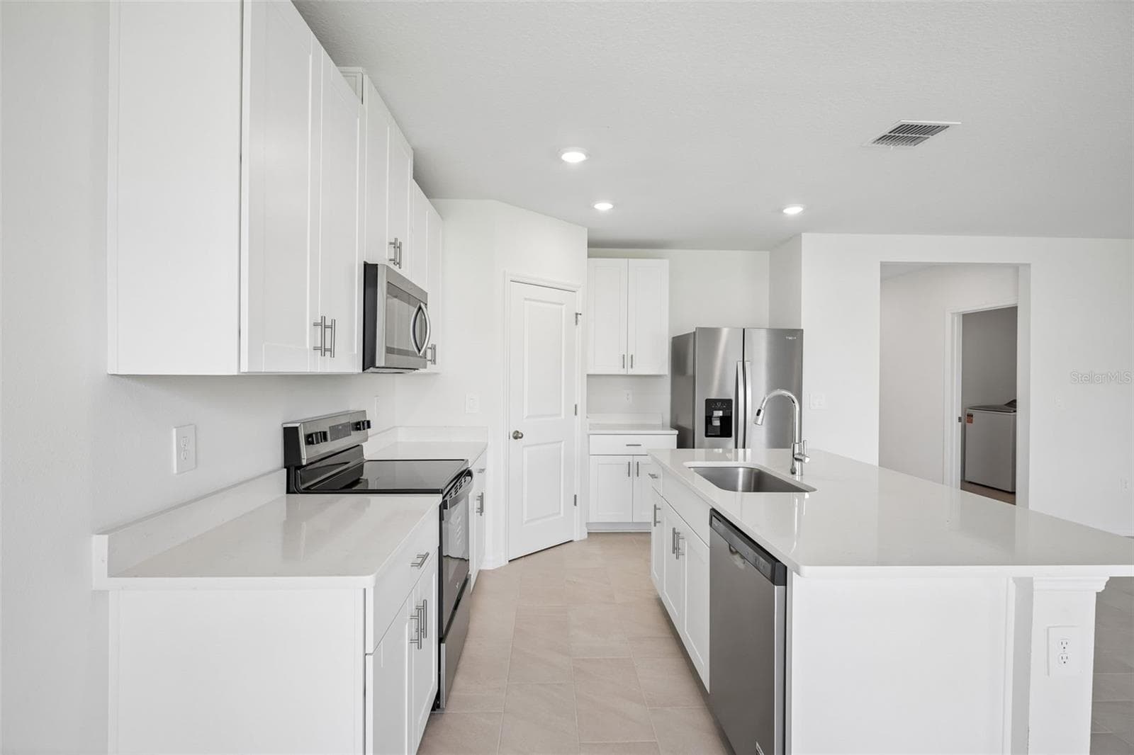Single Family Residence at 1769 FOREST RUN LN, AUBURNDALE, photo 9 of 32