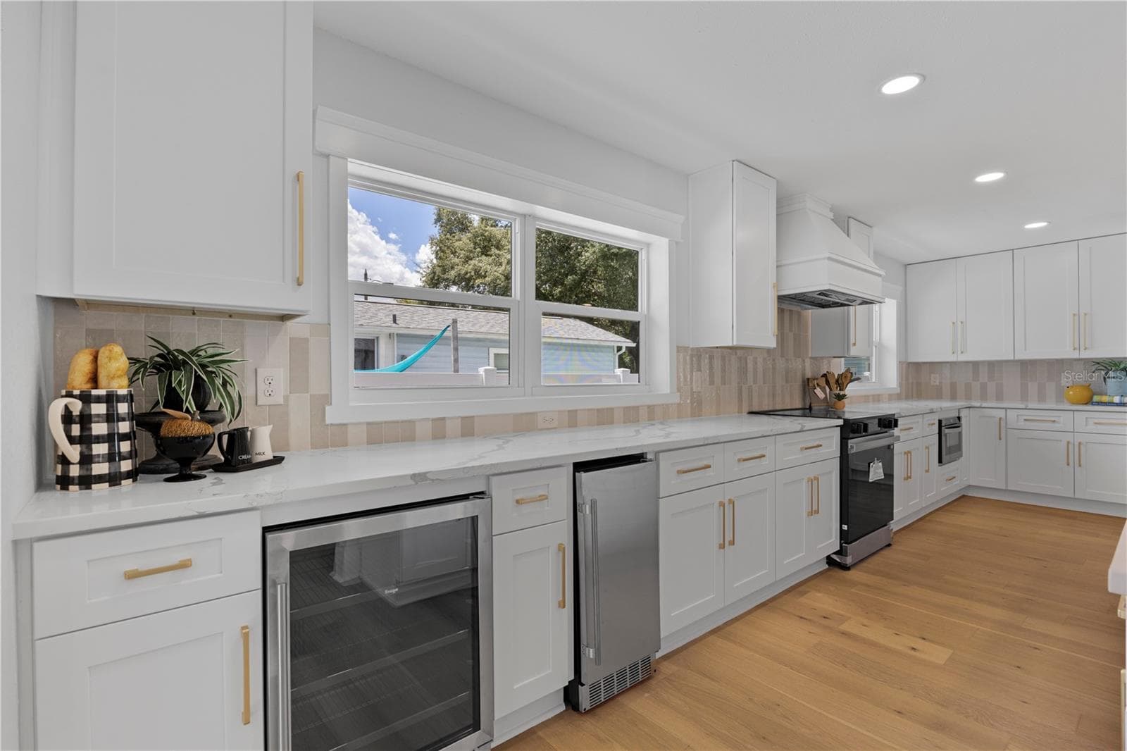 Single Family Residence at 4621 4TH AVE N, ST PETERSBURG, photo 13 of 36