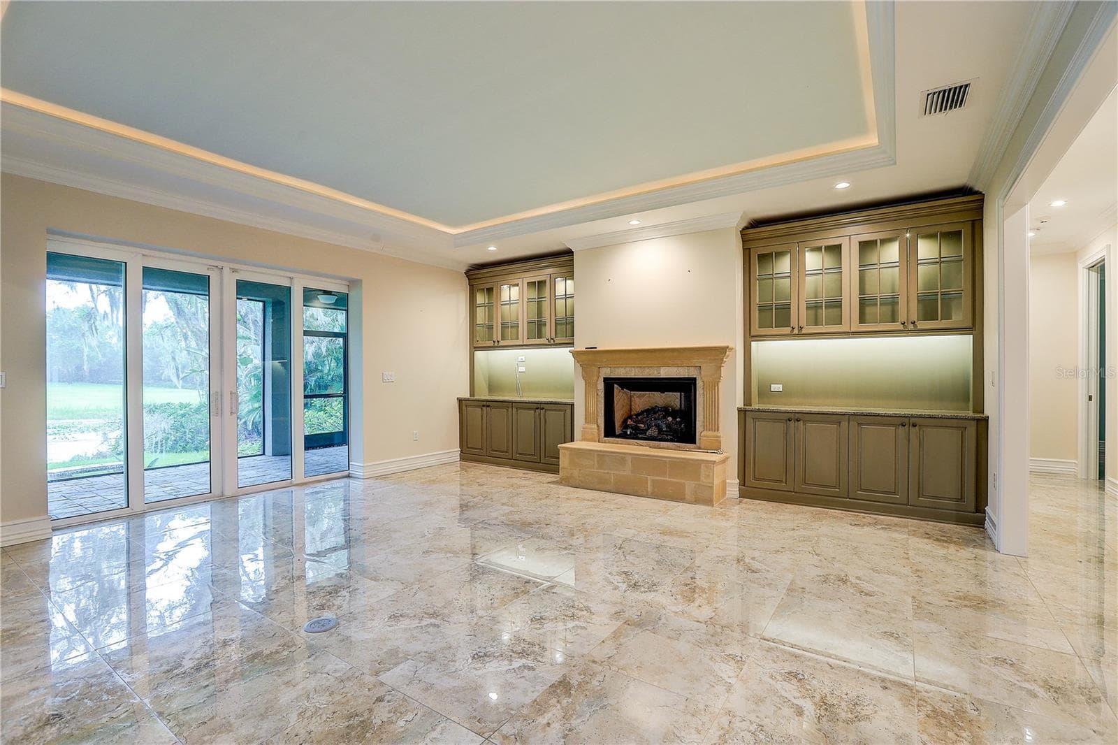 Single Family Residence at 1508 ECKLES DR, TAMPA, photo 10 of 64