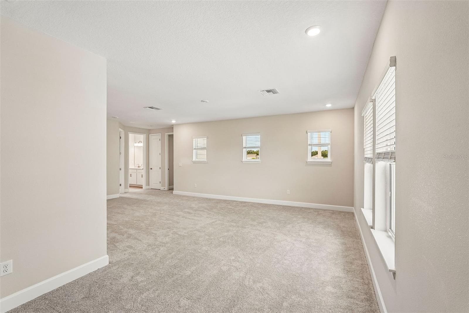 7028 Foxboro Way ~ Ready Now - 7028 FOXBORO WAY, NOKOMIS