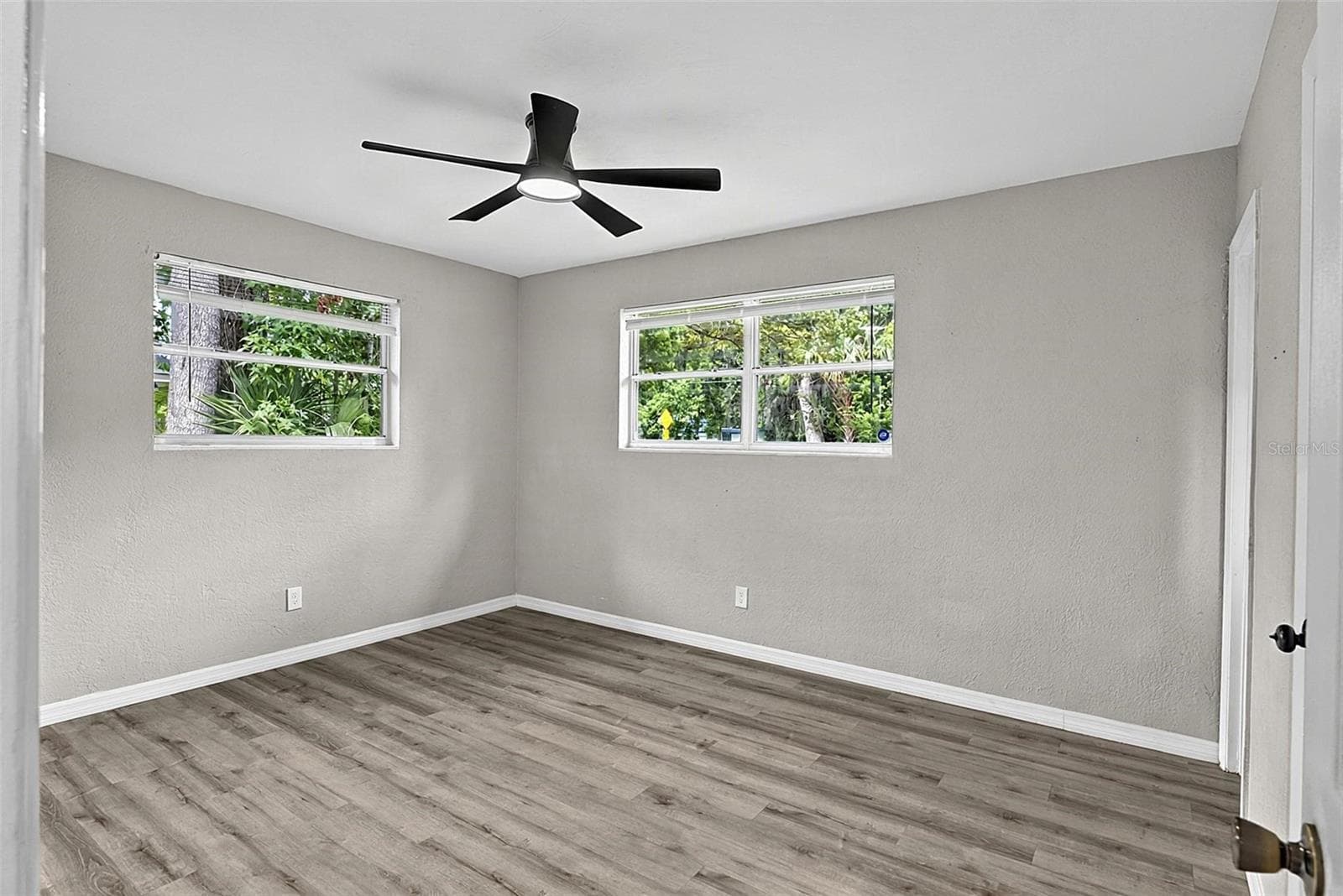 Single Family Residence at 610 ROMA ST, DAYTONA BEACH, photo 17 of 47