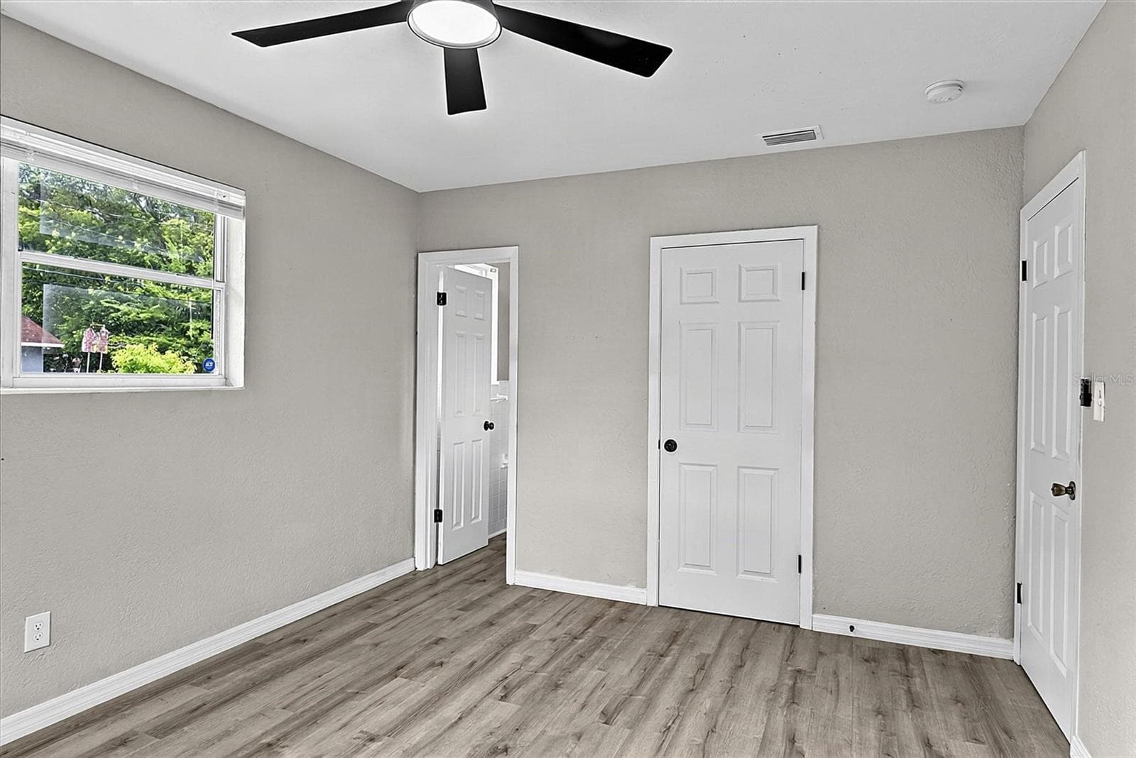 Single Family Residence at 610 ROMA ST, DAYTONA BEACH, photo 19 of 47