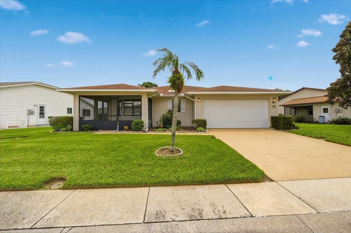 Single Family Residence at 3741 INNISBROOK DR, LAKELAND, photo 2 of 43