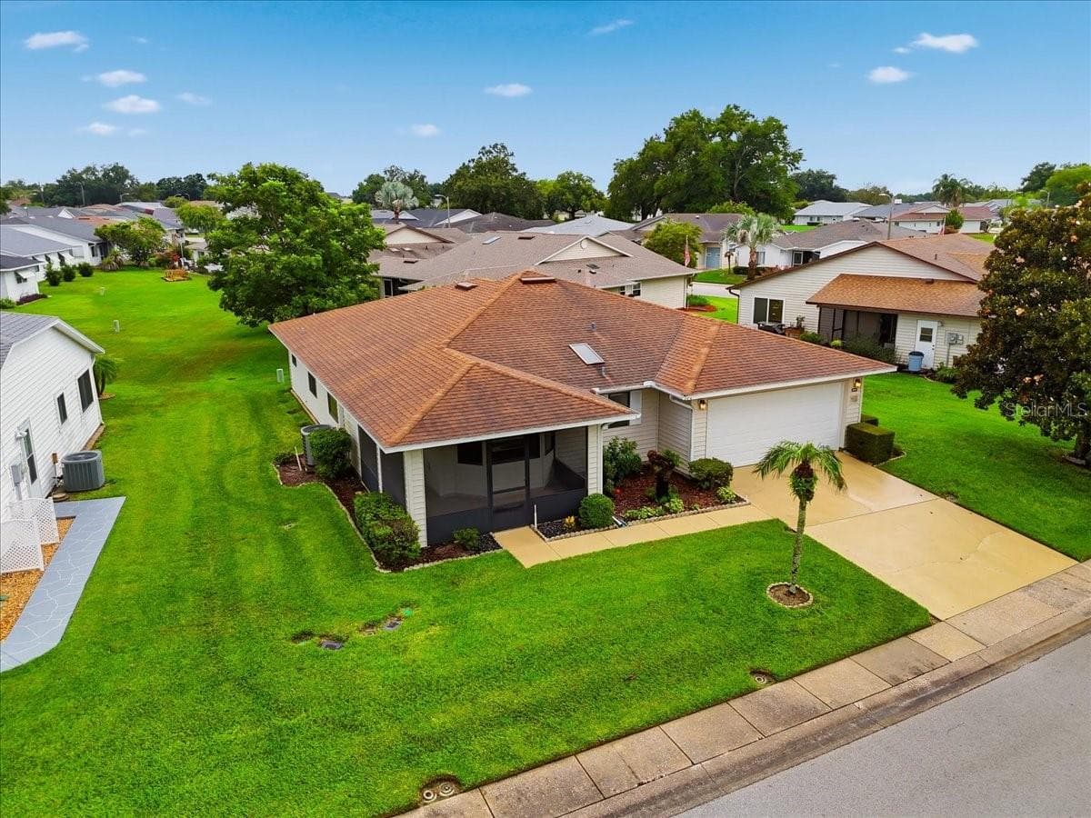 Single Family Residence at 3741 INNISBROOK DR, LAKELAND, photo 30 of 43