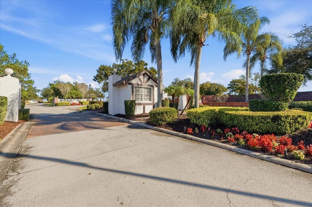 Single Family Residence at 3741 INNISBROOK DR, LAKELAND, photo 35 of 43