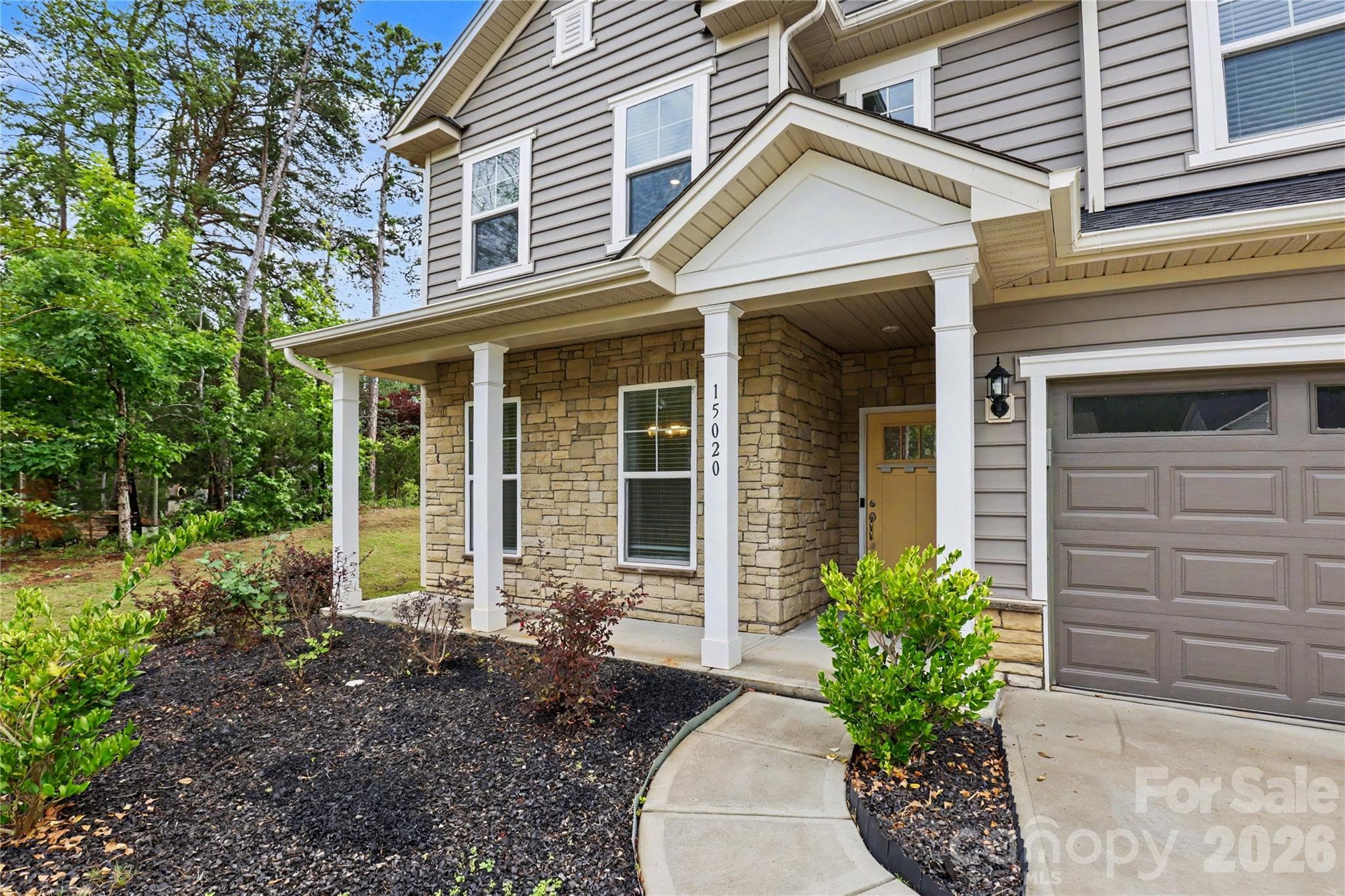 Single Family Residence at 15020 Sycamore Crossing Court, Charlotte, photo 7 of 35