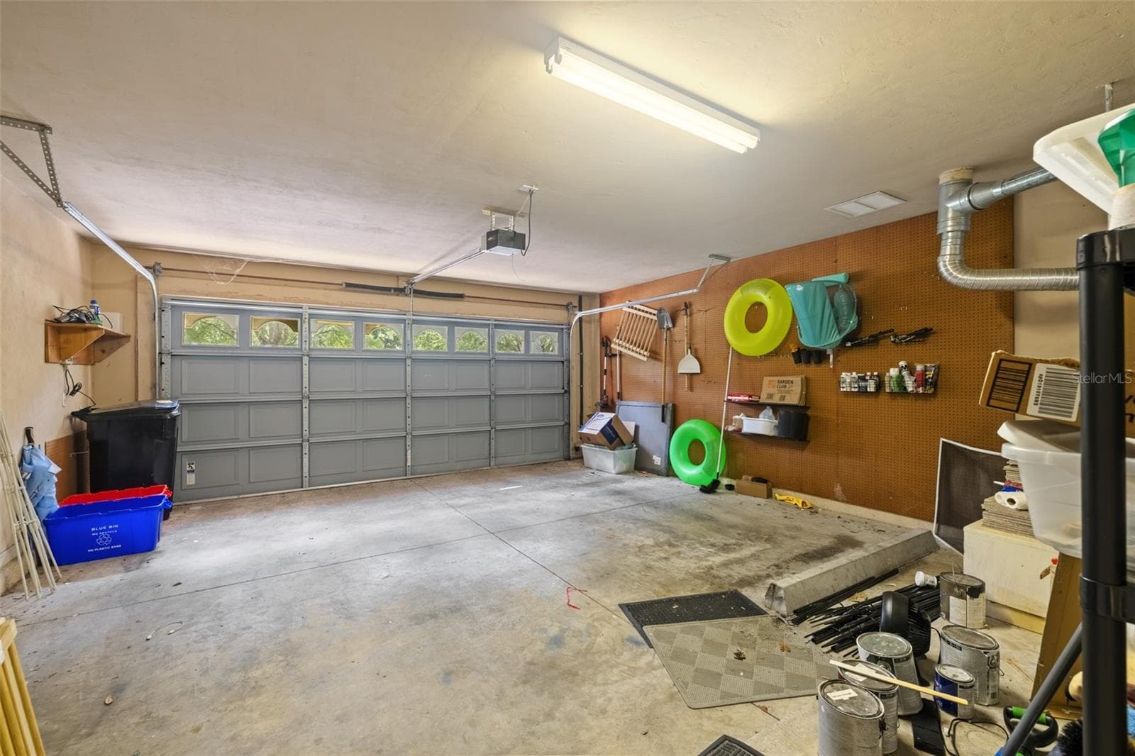 2 car garage - 3033 SW 98TH DR, GAINESVILLE