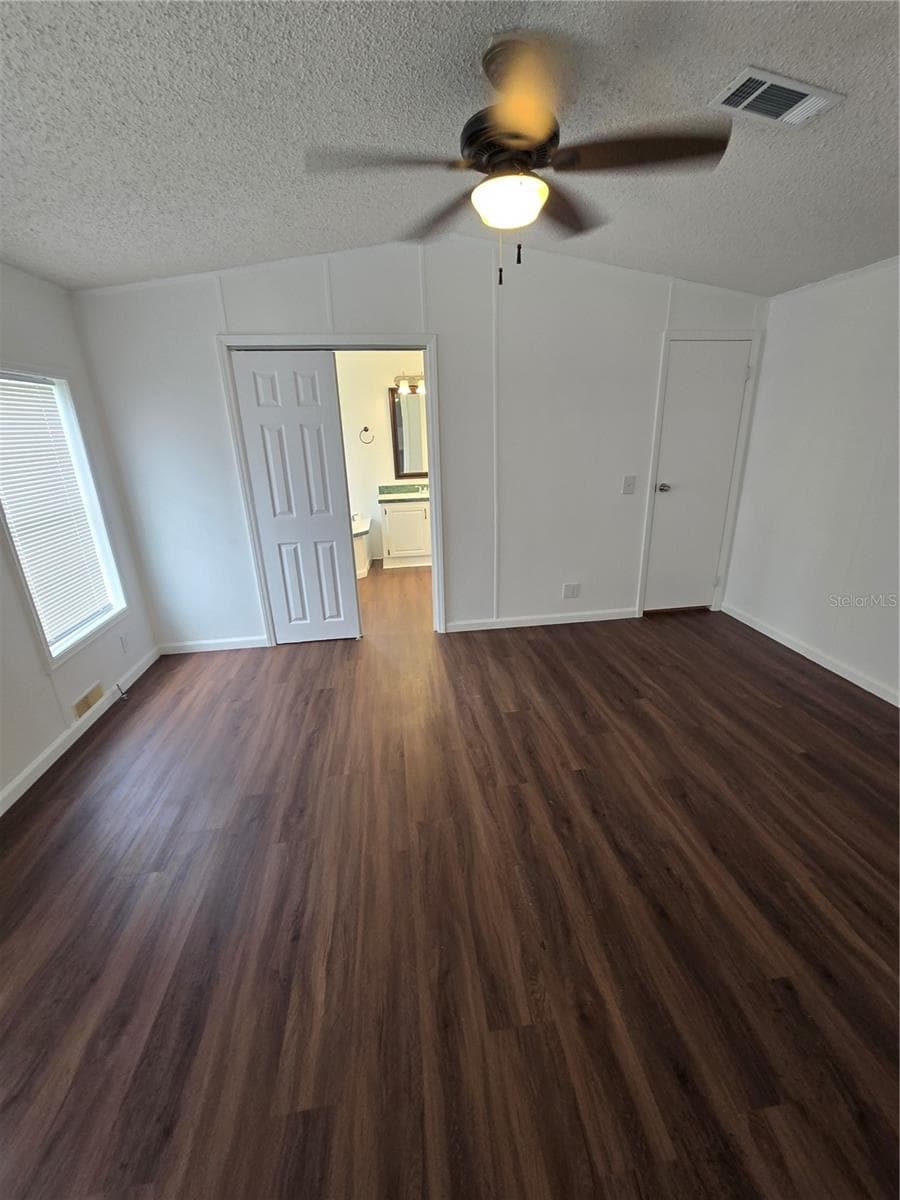 Manufactured Home at 16127 NARROW ST, BROOKSVILLE, photo 12 of 19