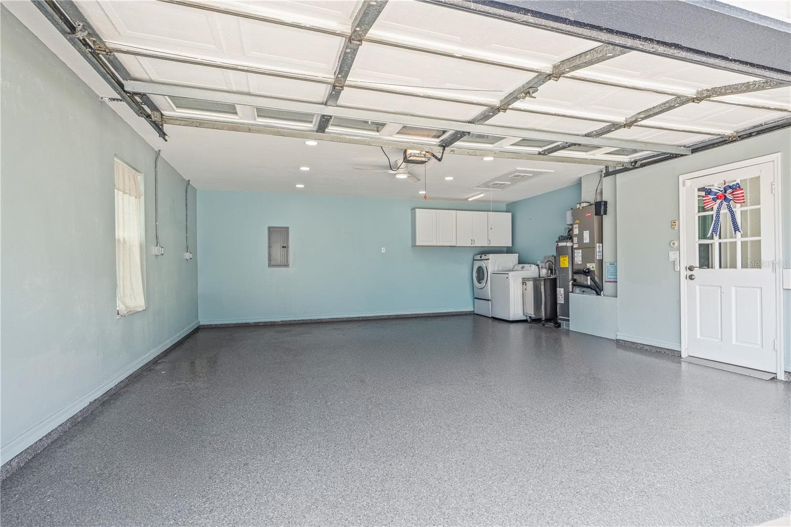 2 Car Garage oversized, Laundry with washer & Dryer included - 762 PINE SHORES CIR, NEW SMYRNA BEACH