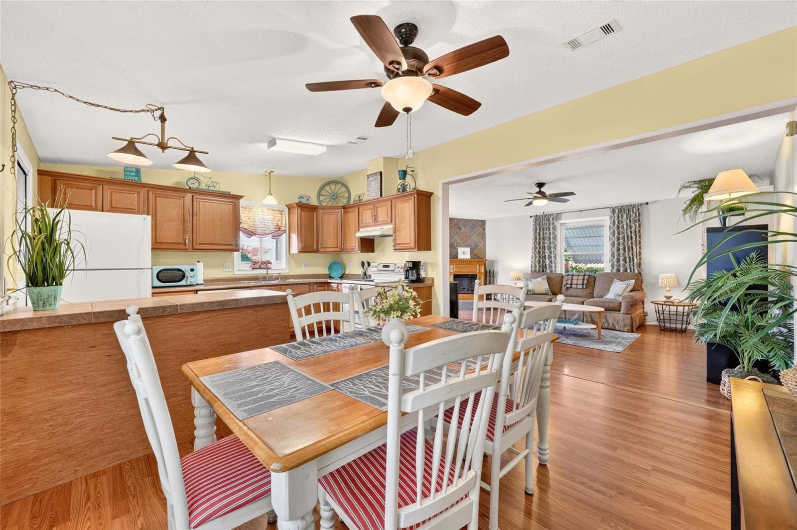 Turnkey - 1215 PANAMA PL, THE VILLAGES