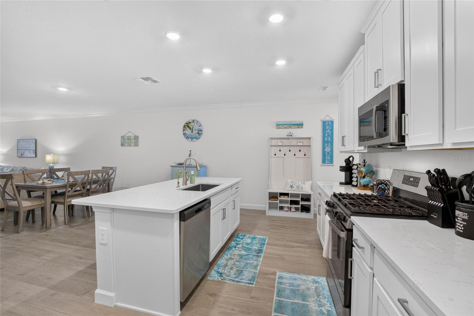 Villa at 17242 HOLLY WELL AVE, WIMAUMA, photo 10 of 96