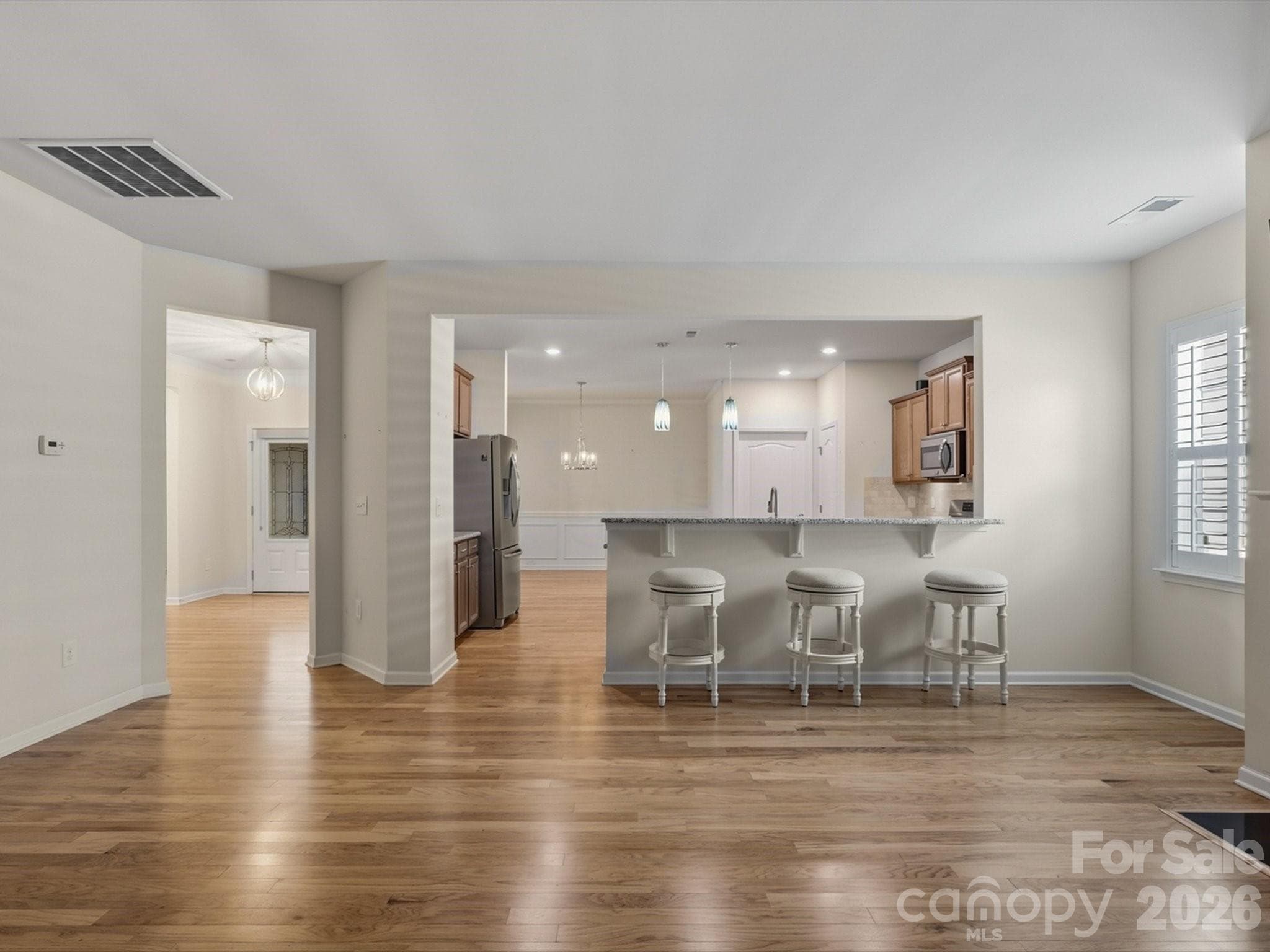 Single Family Residence at 141 Carmen Way, Lancaster, photo 10 of 43