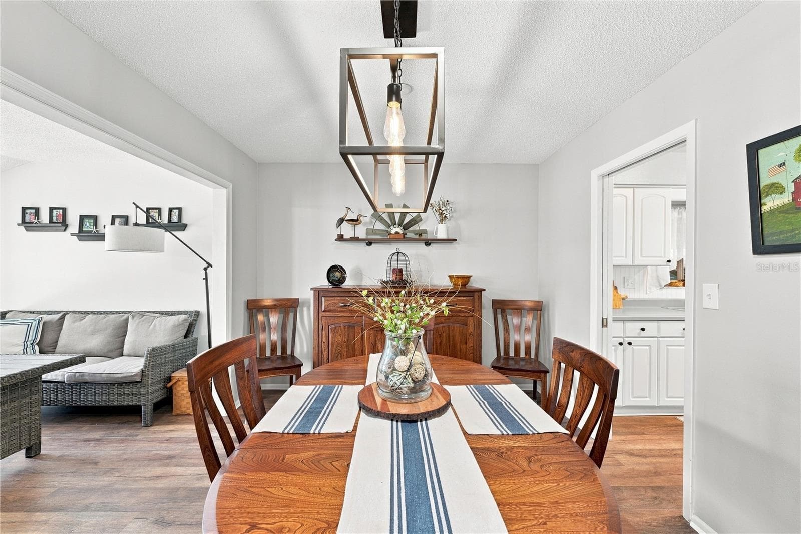 Updated, Clean & Well Cared For Home, Convenient Pocket Doors - 1405 HACIENDA DR, SUN CITY CENTER