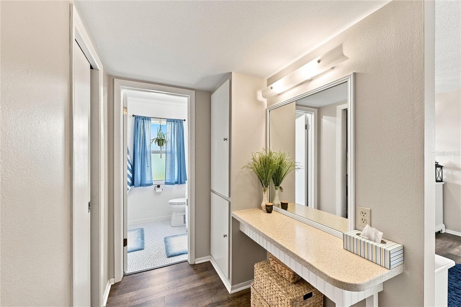 Remodeled Vanity & Primary En-Suite Bath - 1405 HACIENDA DR, SUN CITY CENTER
