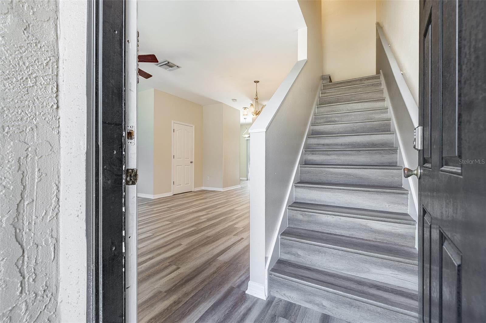 Townhouse at 4310 FINCASTLE CT, TAMPA, photo 8 of 49