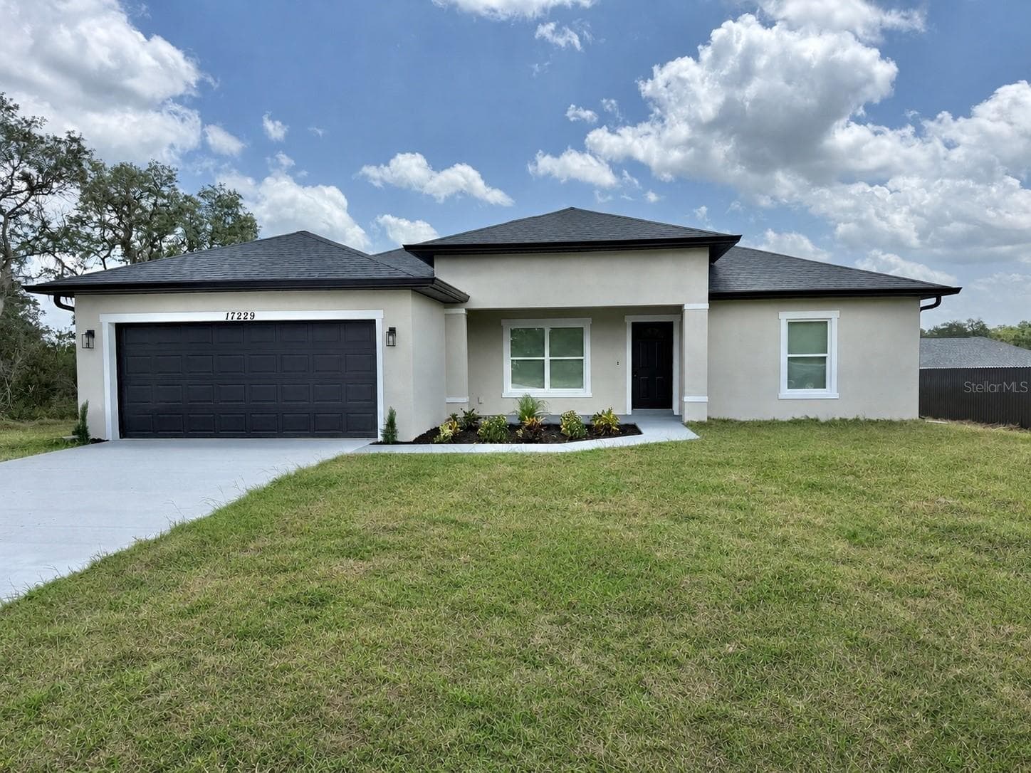 Single Family Residence at 17229 SW 42ND TER, OCALA, photo 3 of 49
