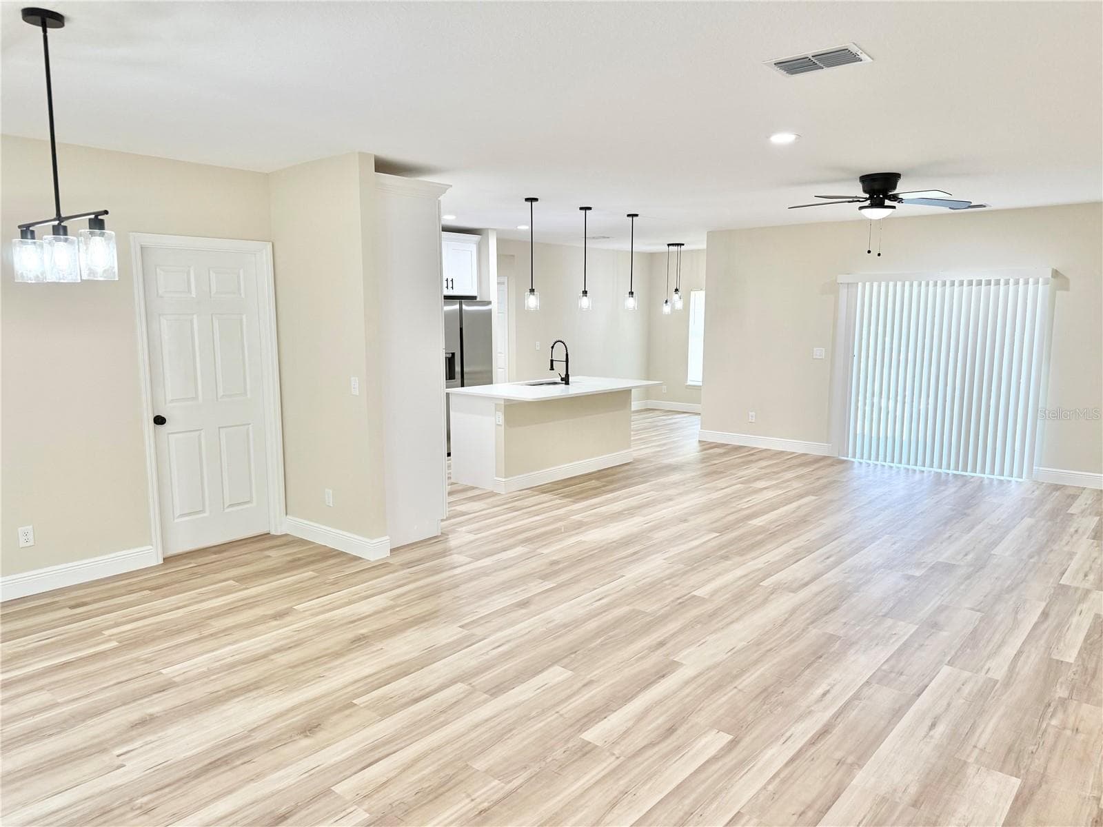 Single Family Residence at 17229 SW 42ND TER, OCALA, photo 6 of 49