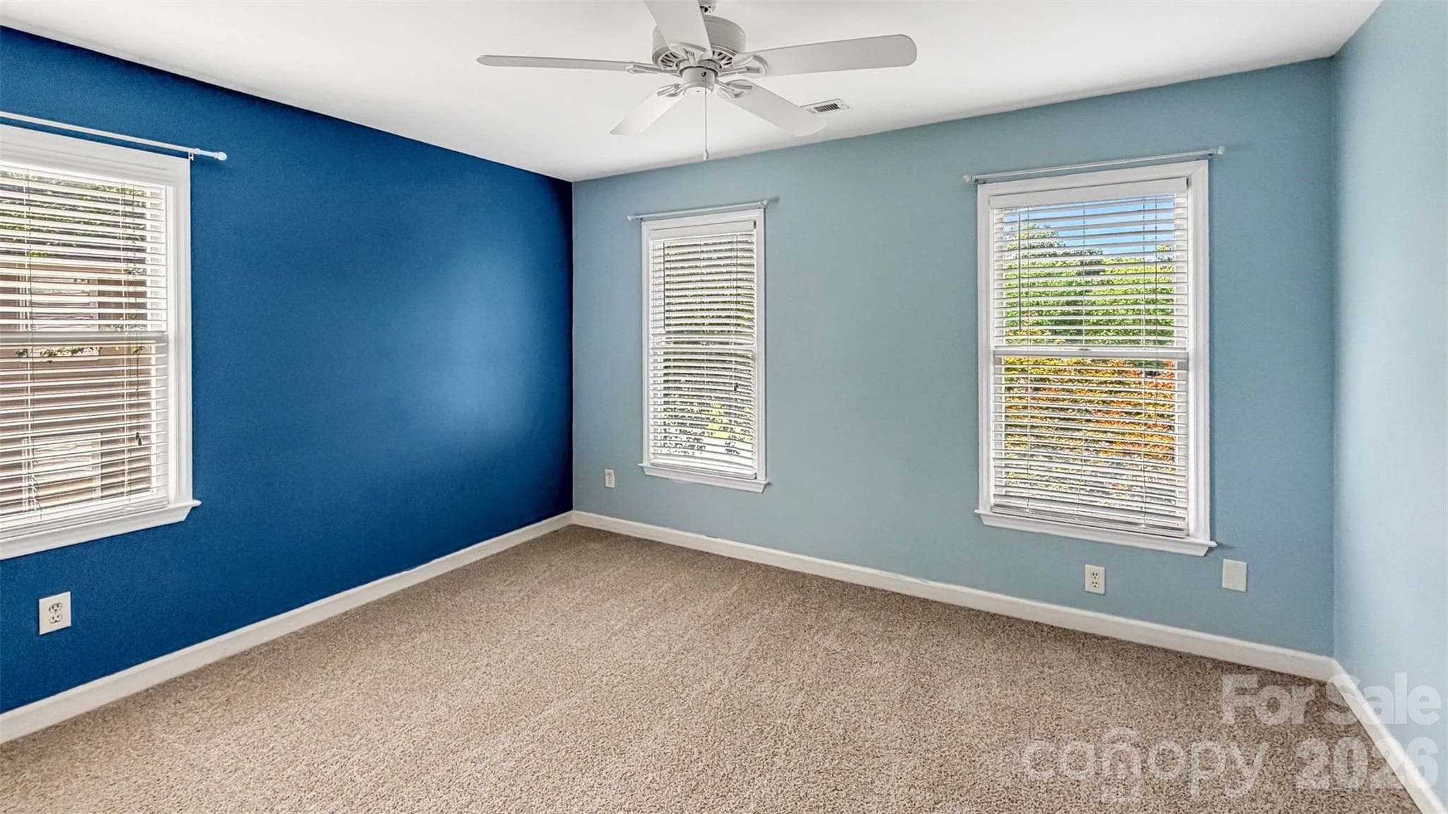 Single Family Residence at 16539 Grapperhall Drive, Huntersville, photo 17 of 19