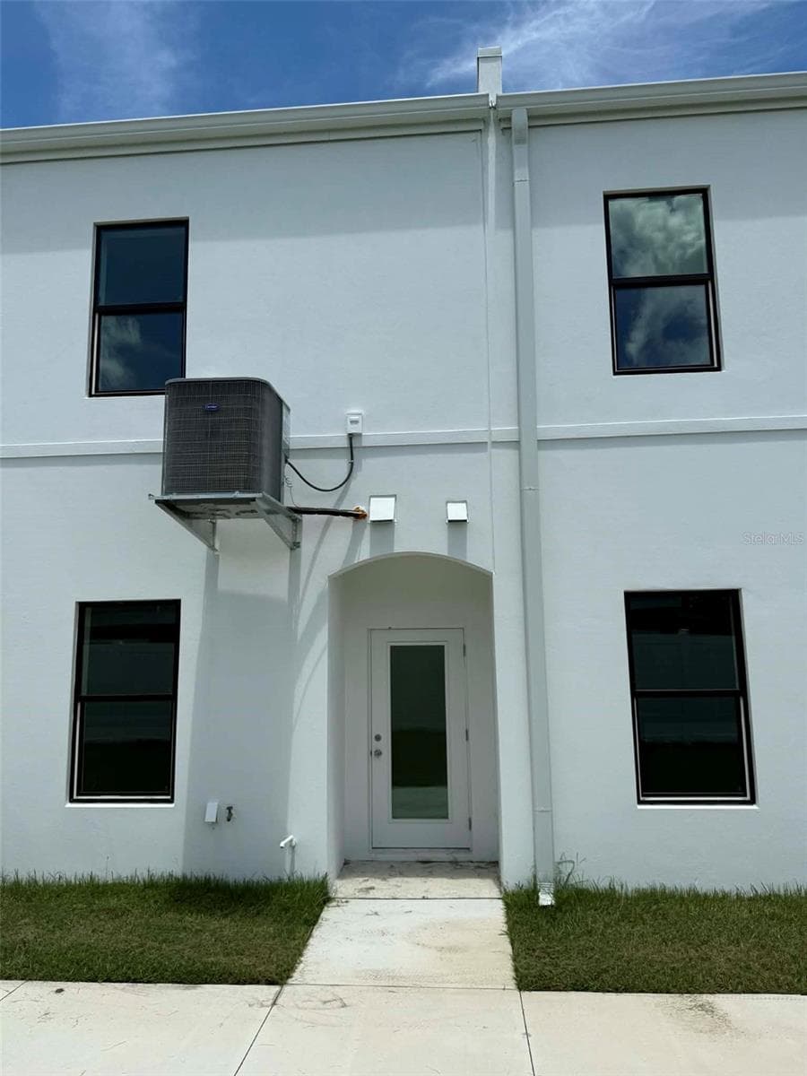 Back Exterior - 4344 CAMBIO GARDENS CT, TAMPA