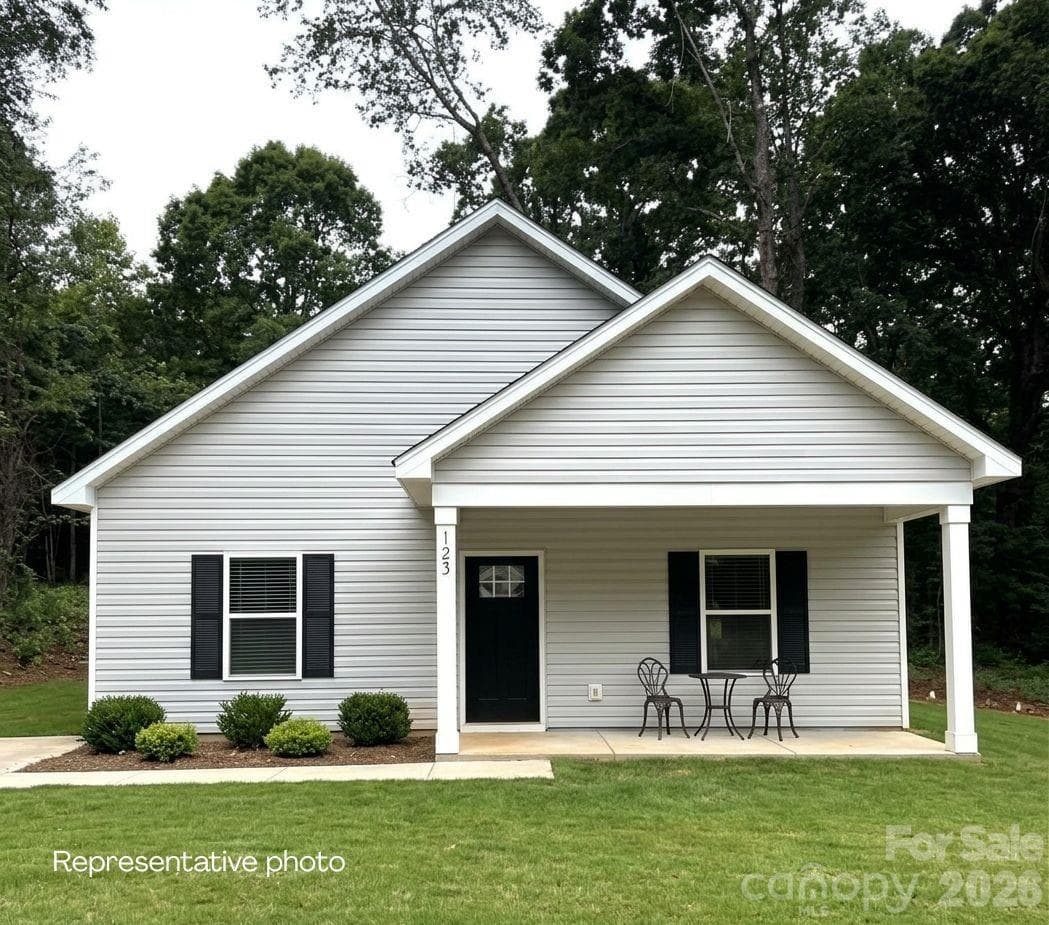 123 Kingswood Drive