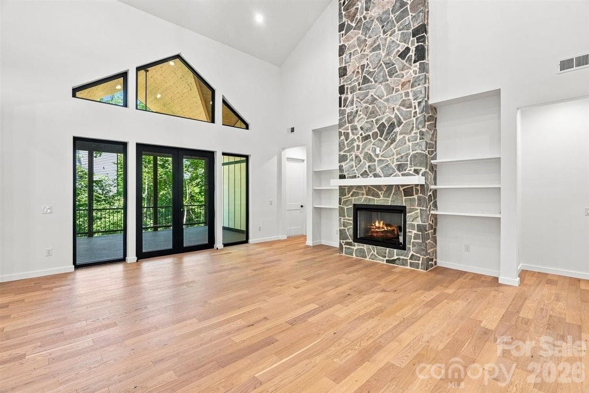 Single Family Residence at Asheville, photo 3 of 38
