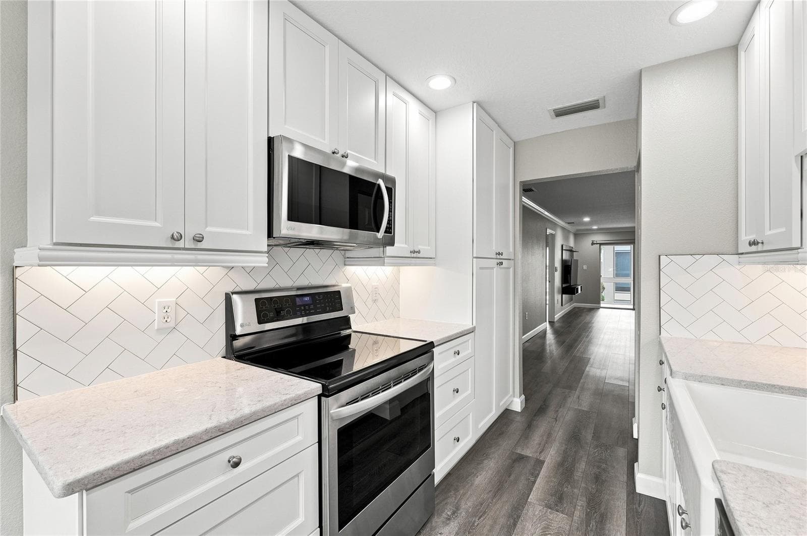 Condominium at 689 LAKE HOWARD DR NW #213, WINTER HAVEN, photo 22 of 66