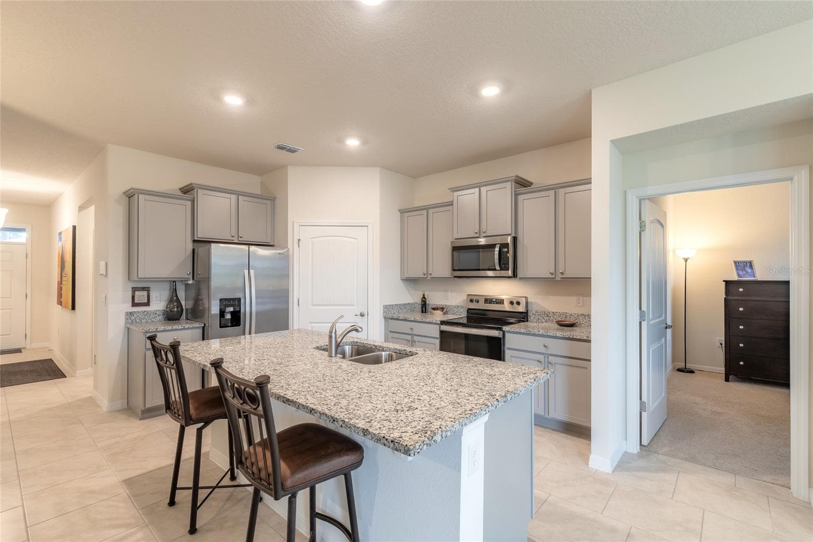 Single Family Residence at 1413 SYLES DR, NEW SMYRNA BEACH, photo 2 of 40