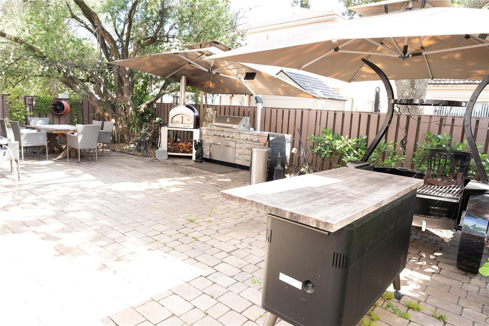 Patio redone with pavers - 10740 NW 12TH MNR, PLANTATION