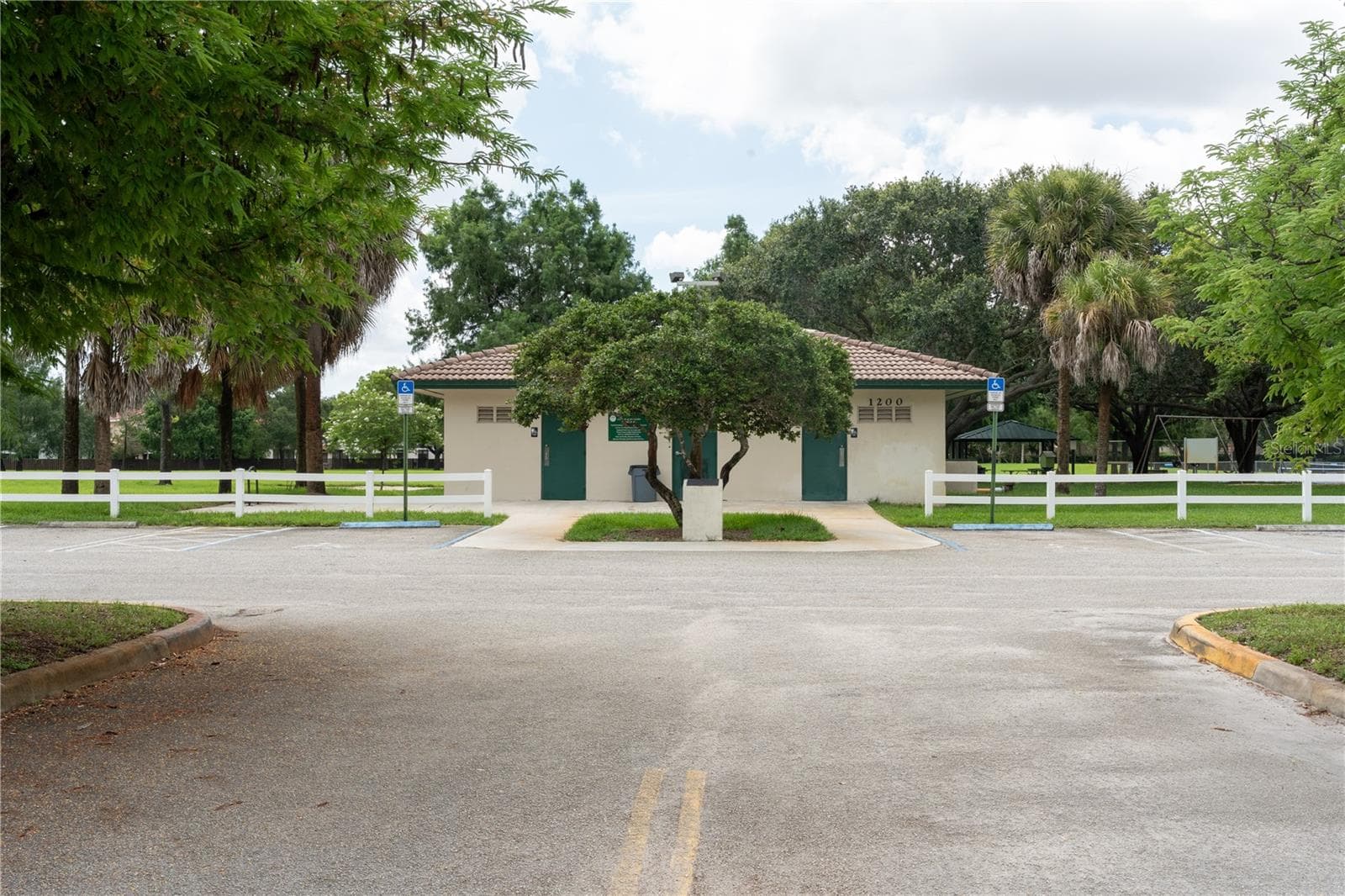 community public park - 10740 NW 12TH MNR, PLANTATION