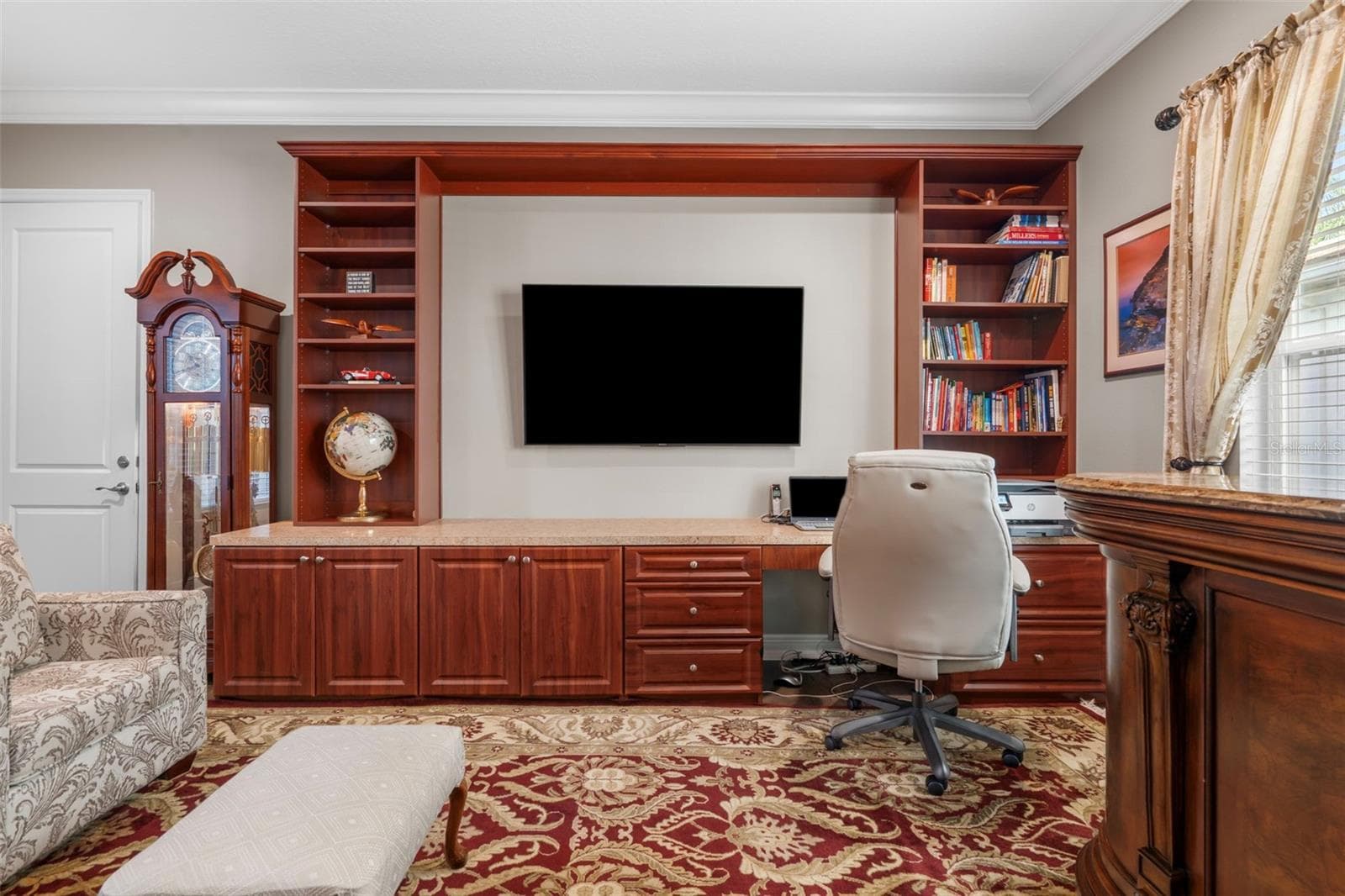 Builit in Desk - 30581 IVY FORGE CT, WESLEY CHAPEL