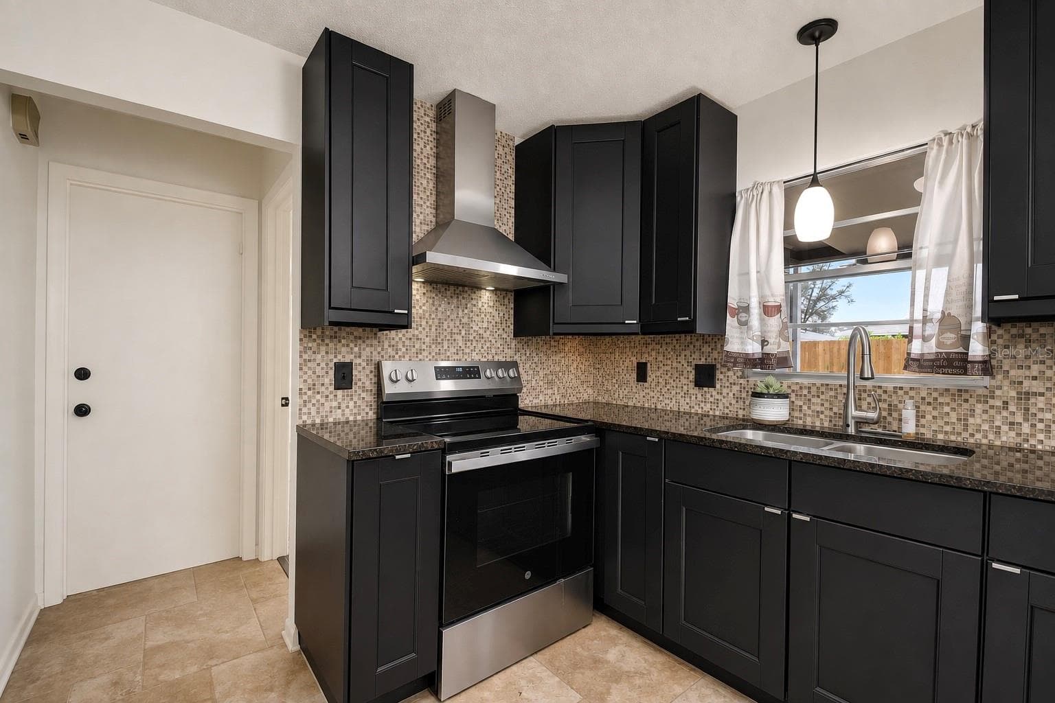 Single Family Residence at 4931 TELLSON PL, ORLANDO, photo 13 of 38