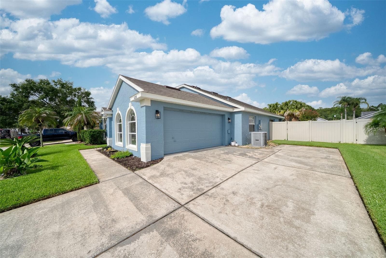 Garage Exterior - 630 RIOMAR AVE, ORLANDO