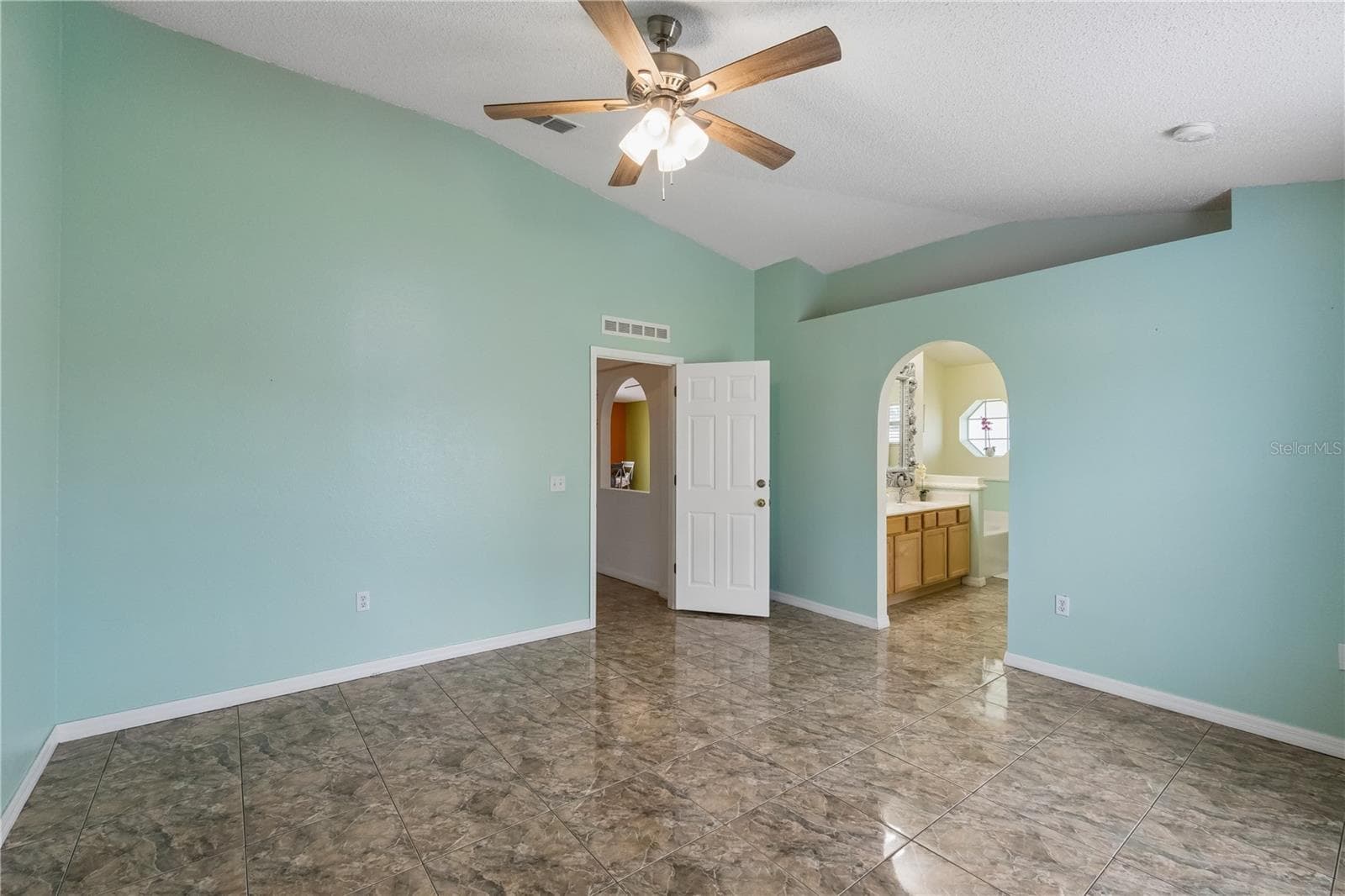 Single Family Residence at 10354 LAXTON ST, ORLANDO, photo 14 of 21