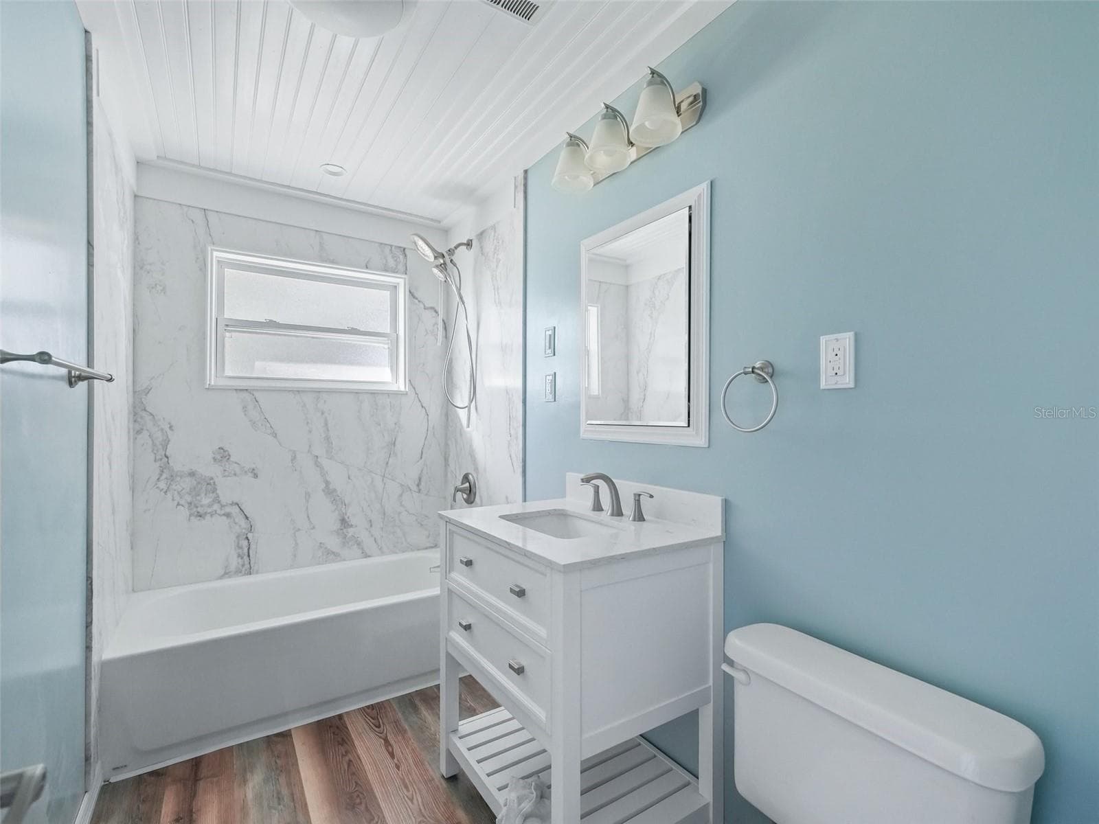 2nd Home Bathroom - 9926 SE SUNSET HARBOR RD, SUMMERFIELD