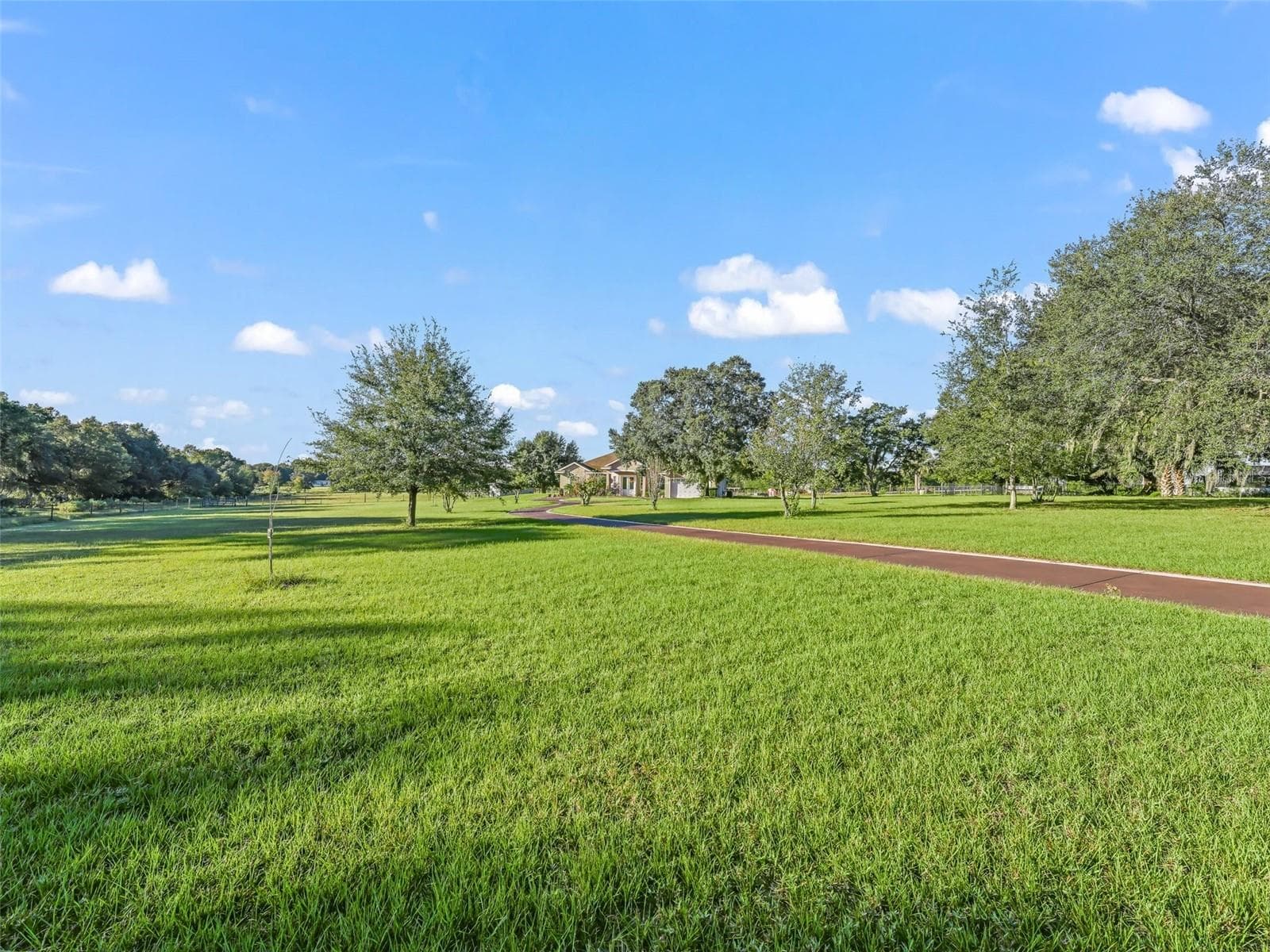 Single Family Residence at 9926 SE SUNSET HARBOR RD, SUMMERFIELD, photo 58 of 58