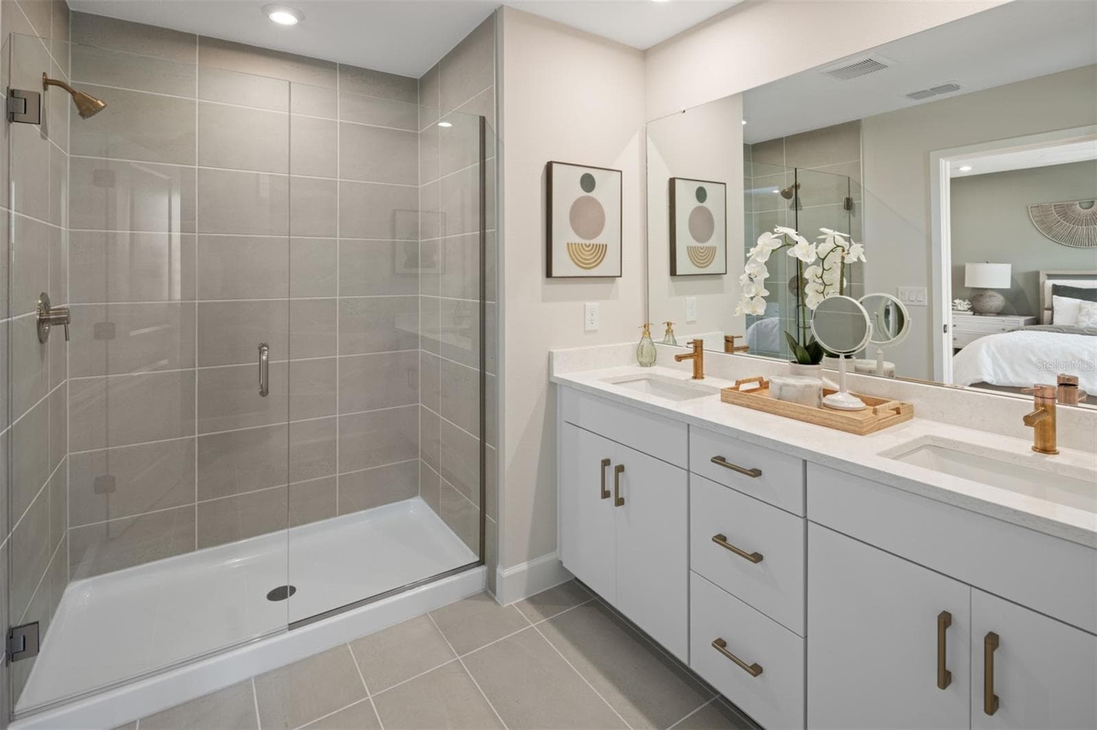 Meadowlark Landing Catalina II Model Primary Bathroom - 2832 CAMELLIA FLOWER ST, APOPKA