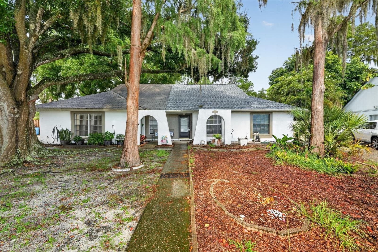 front - 3205 LAUREL DALE DR, TAMPA
