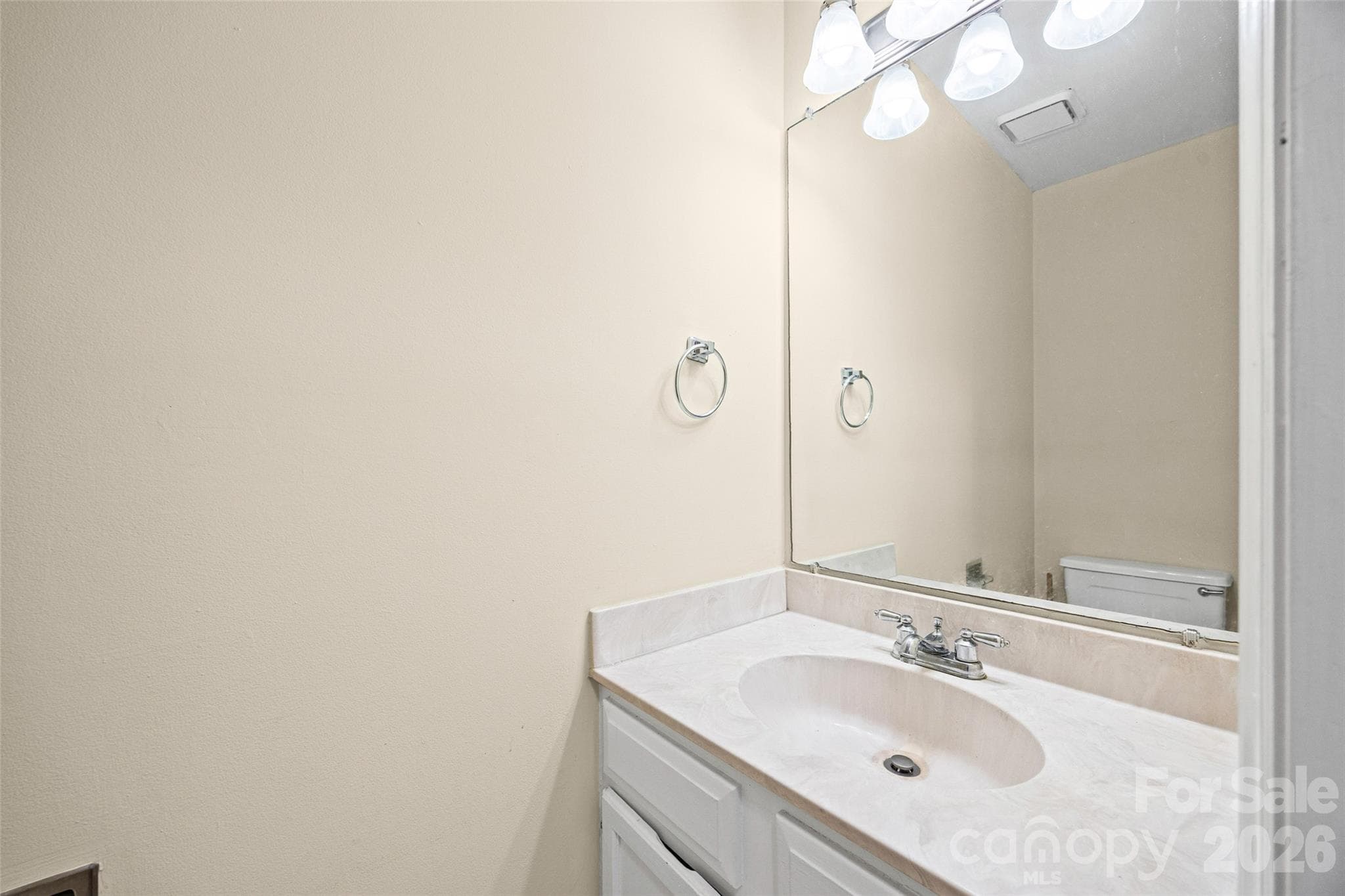 Townhouse at 304 Heritage Parkway, Fort Mill, photo 7 of 26