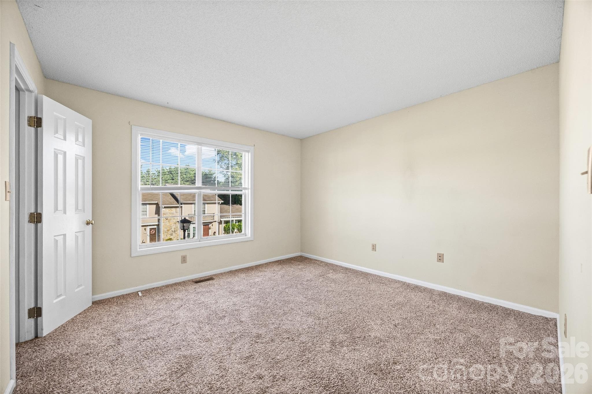 Townhouse at 304 Heritage Parkway, Fort Mill, photo 16 of 26