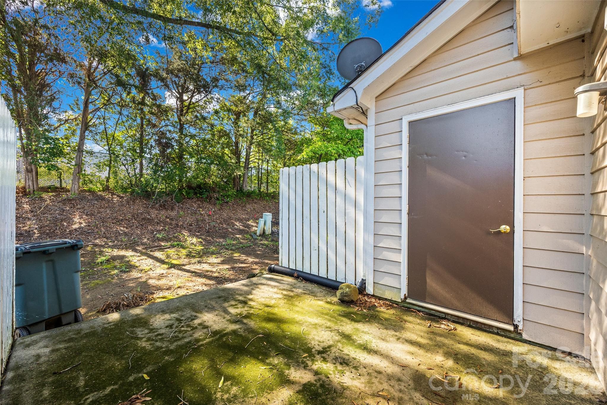 Townhouse at 304 Heritage Parkway, Fort Mill, photo 25 of 26
