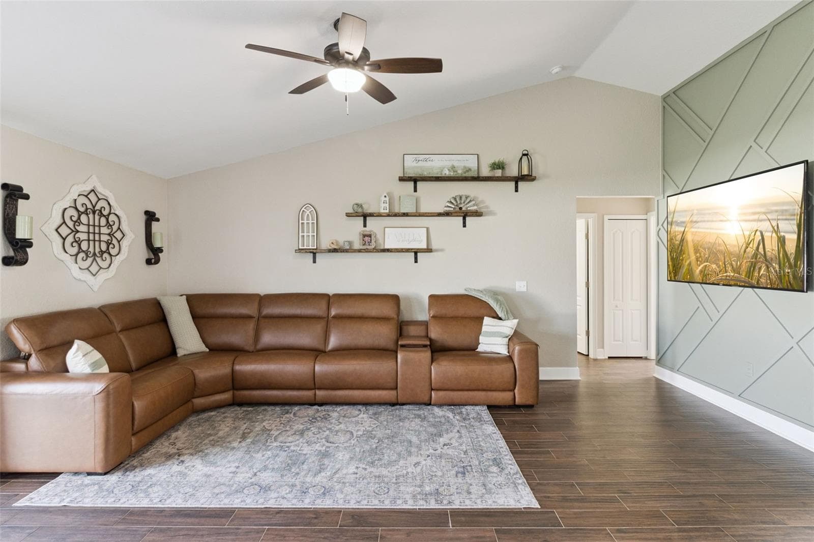 Single Family Residence at 925 LOCHLAND LOOP, BARTOW, photo 7 of 46